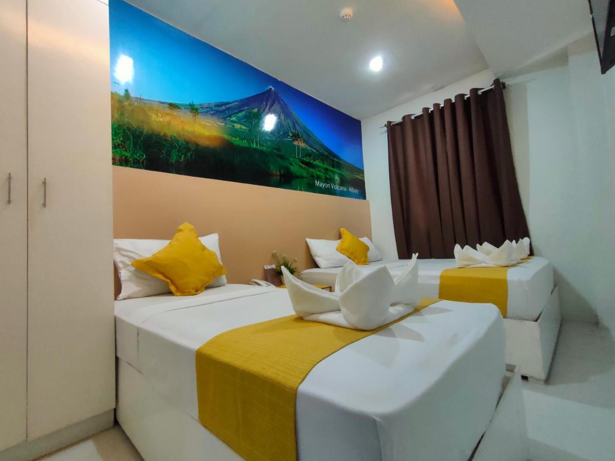 Villa Rosita Hotel Naga  Extérieur photo