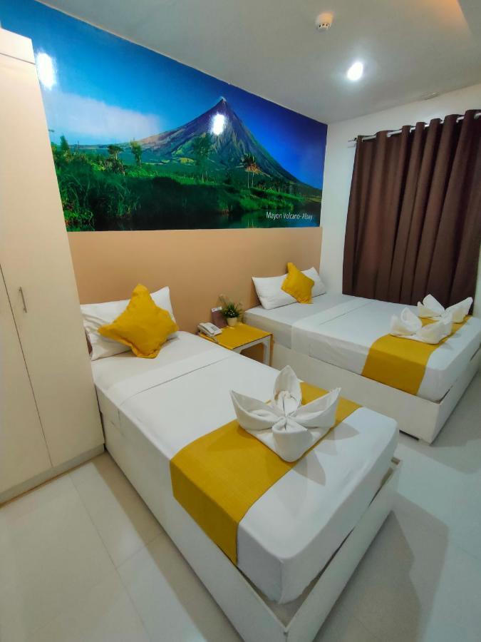 Villa Rosita Hotel Naga  Extérieur photo